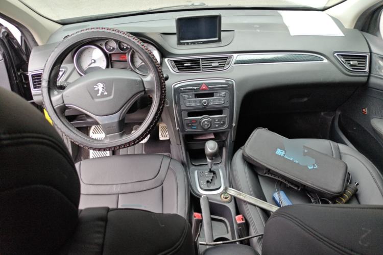 Used Peugeot 308 2014 Enjoyment Edition Classic 1.6L Automatic Fashion Model Center Console