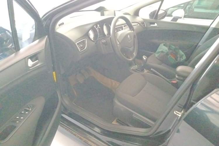 Used Peugeot 308  Driver Seat