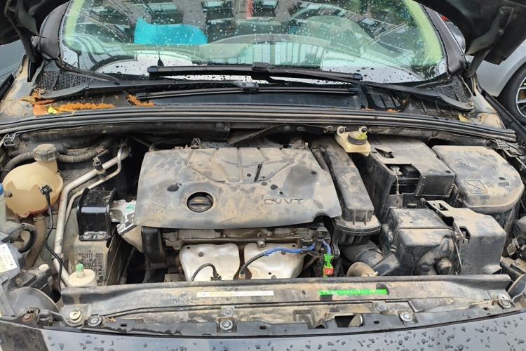 Used Peugeot 308 2014 Enjoy Edition Classic 1.6L Manual YouShang Model Engine Bay
