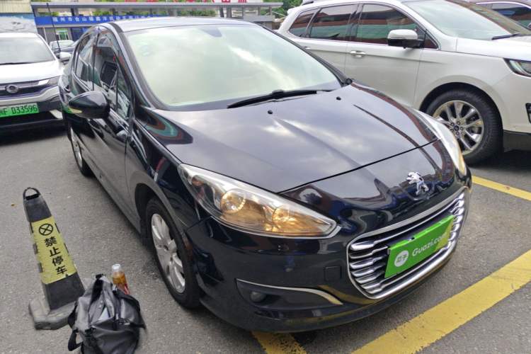 Used Peugeot 308 2014 Enjoyment Edition Classic 1.6L Automatic Fashion Model Front Right 45 Deg