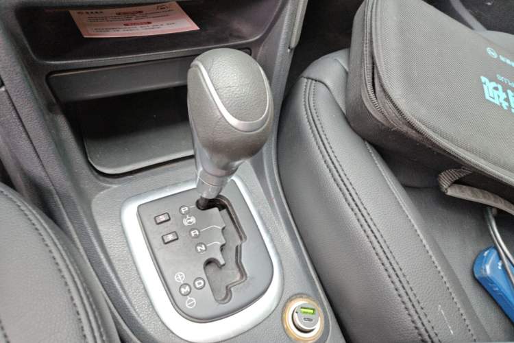 Used Peugeot 308 2014 Enjoyment Edition Classic 1.6L Automatic Fashion Model Gear Lever