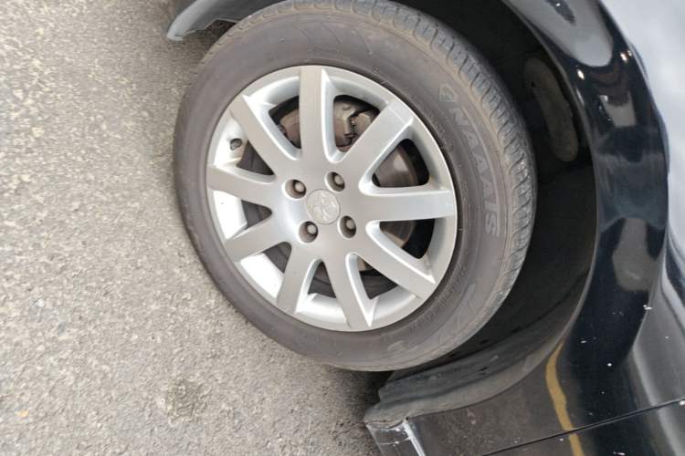 Used Peugeot 308 2014 Enjoyment Edition Classic 1.6L Automatic Fashion Model Left Front Wheel Hub