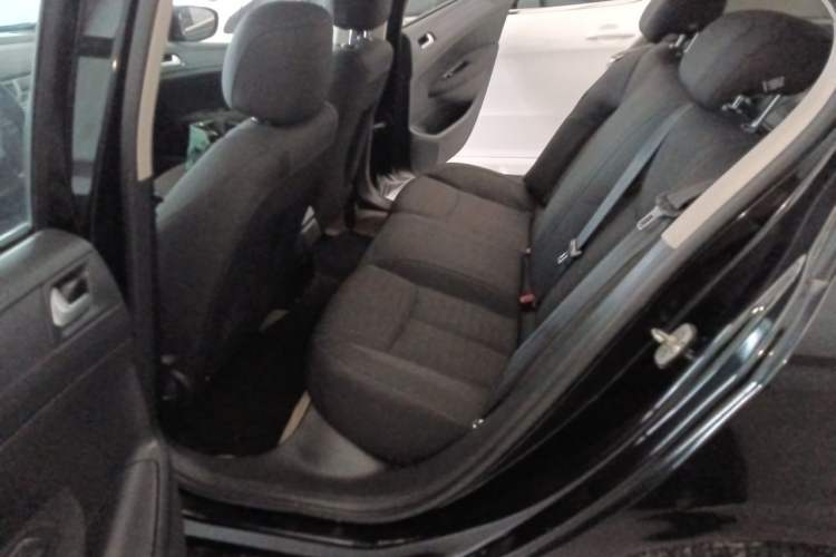 Used Peugeot 308  Left Rear Seat