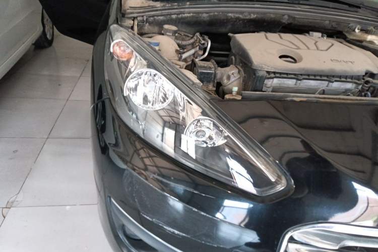 Used Peugeot 308  Right Front Headlight
