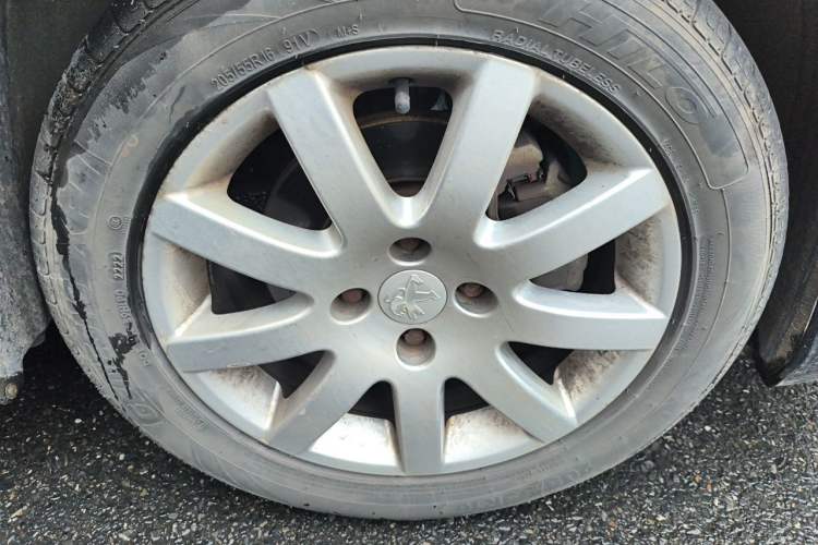 Used Peugeot 308 2014 Enjoy Edition Classic 1.6L Manual YouShang Model Right Front Wheel Hub