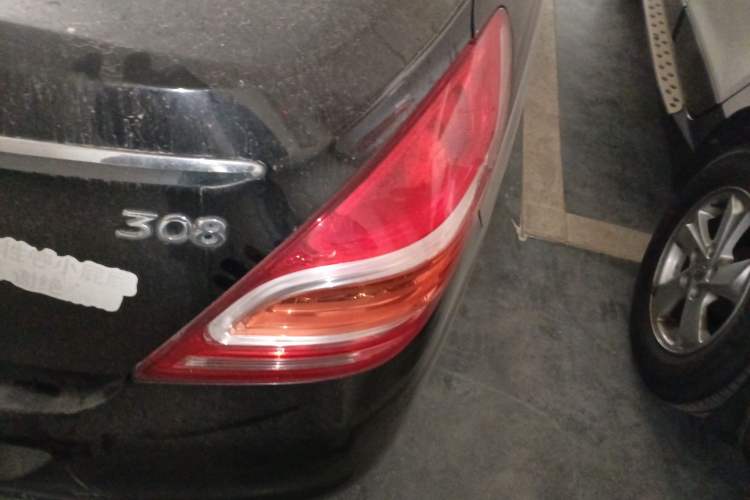 Used Peugeot 308 2014 Enjoy Edition Classic 1.6L Manual YouShang Model Right Rear Taillight