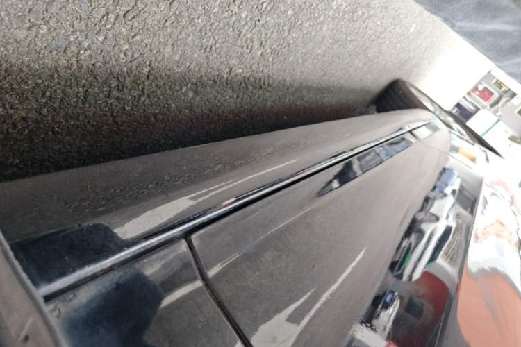 Used Peugeot 308 2014 Enjoyment Edition Classic 1.6L Automatic Fashion Model Right Side Sill