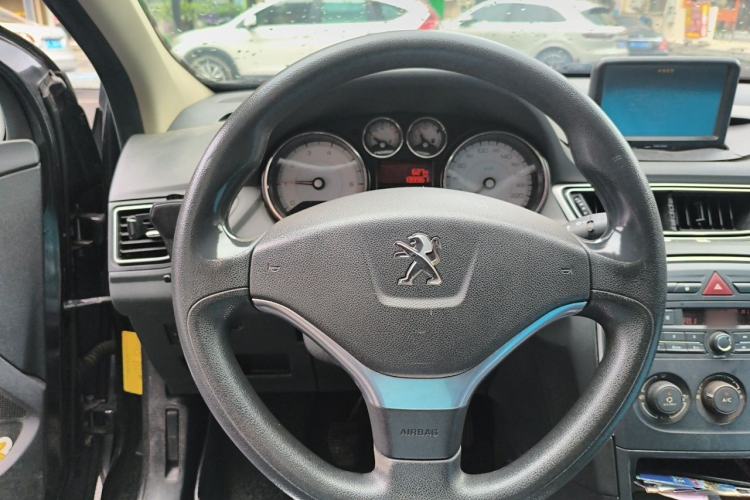 Used Peugeot 308 2014 Enjoy Edition Classic 1.6L Manual YouShang Model Steering Wheel