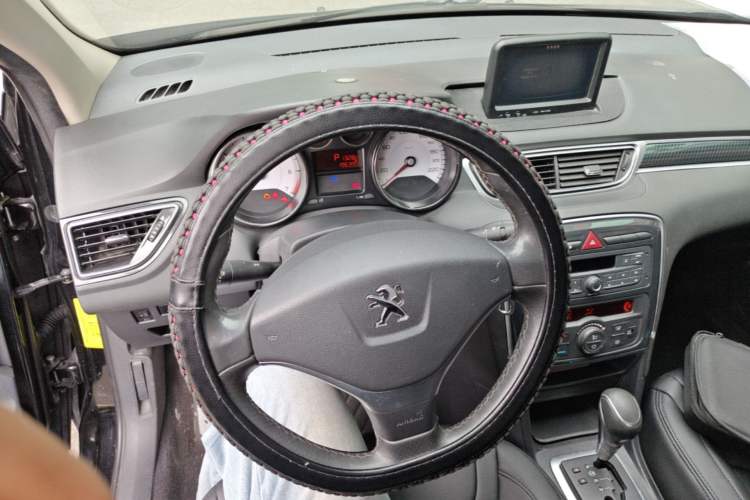 Used Peugeot 308 2014 Enjoyment Edition Classic 1.6L Automatic Fashion Model Steering Wheel
