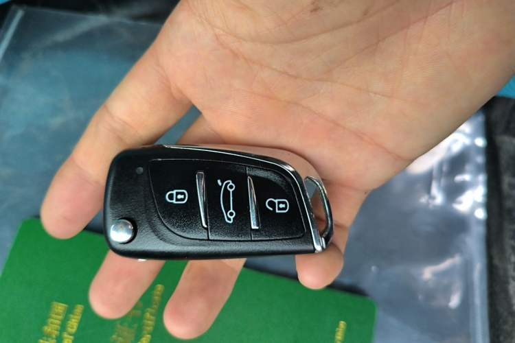 Used Peugeot 308 2014 Enjoy Edition Classic 1.6L Manual YouShang Model Vehicle Key