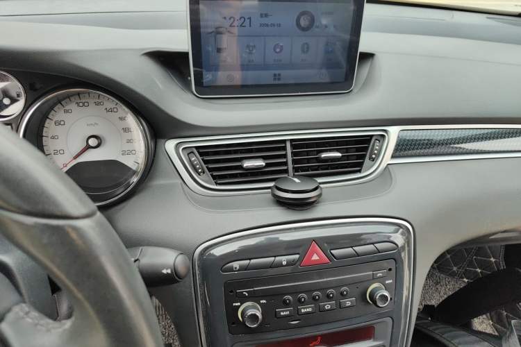 Used Peugeot 308 2014 Enjoyment Edition Classic 1.6L Automatic Fashion Model Audio And AC Panel