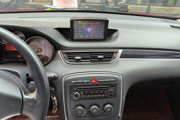 Used Peugeot 308 2014 Enjoy Edition Classic 1.6L Automatic Premium Model Audio And AC Panel