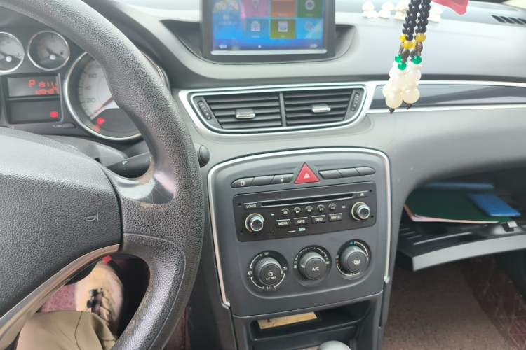 Used Peugeot 308 2014 Enjoy Edition Classic 1.6L Automatic Premium Model Audio And AC Panel