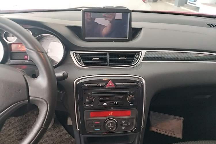 Used Peugeot 308 2014 Enjoyment Edition Classic 1.6L Automatic Fashion Model Audio And AC Panel
