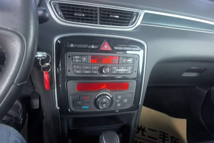 Used Peugeot 308 2014 Enjoyment Edition Classic 1.6L Automatic Fashion Model Audio And AC Panel