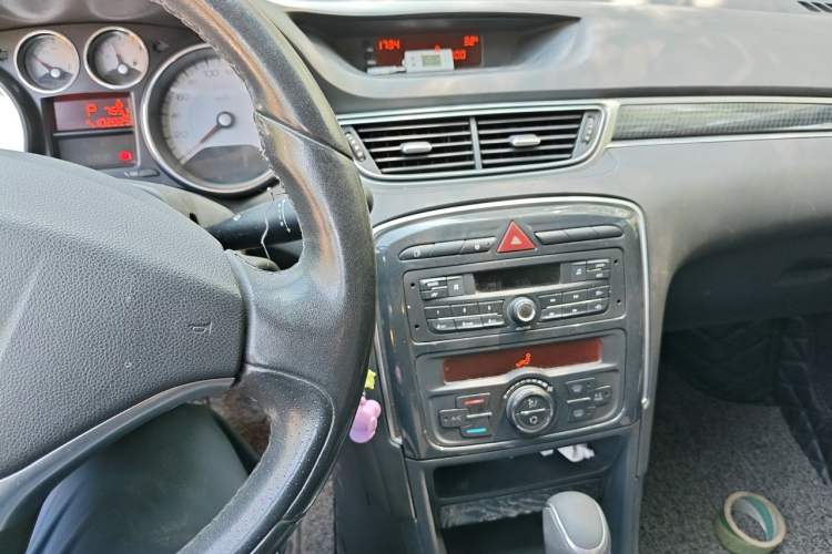 Used Peugeot 308 2014 Enjoyment Edition Classic 1.6L Automatic Fashion Model Audio And AC Panel