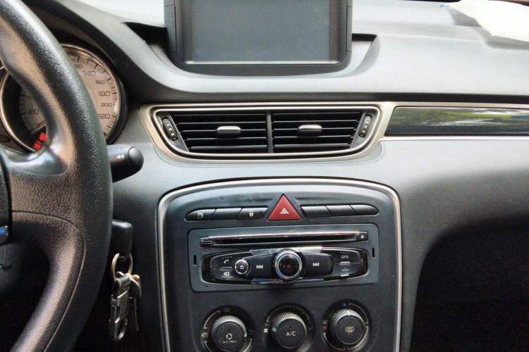 Used Peugeot 308 2014 Enjoy Edition Classic 1.6L Automatic Premium Model Audio And AC Panel