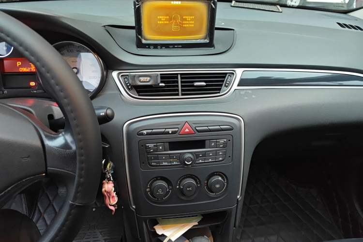 Used Peugeot 308 2014 Enjoy Edition Classic 1.6L Automatic Premium Model Audio And AC Panel
