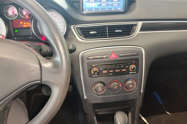 Used Peugeot 308 2014 Enjoy Edition Classic 1.6L Automatic Premium Model Audio And AC Panel