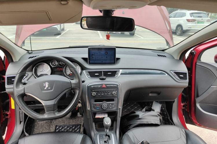 Used Peugeot 308 2014 Enjoyment Edition Classic 1.6L Automatic Fashion Model Center Console