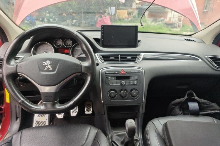 Used Peugeot 308 2014 Enjoy Edition Classic 1.6L Manual YouShang Model Center Console