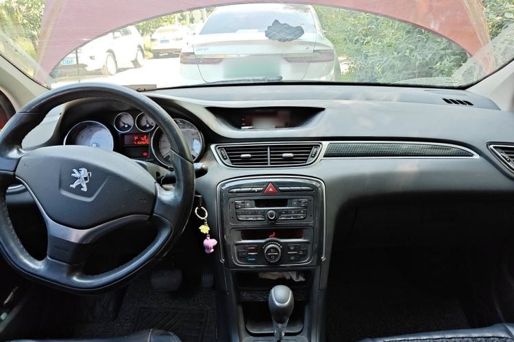 Used Peugeot 308 2014 Enjoyment Edition Classic 1.6L Automatic Fashion Model Center Console