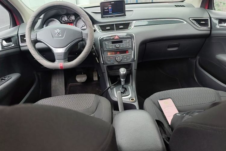 Used Peugeot 308 2014 Enjoyment Edition Classic 1.6L Automatic Fashion Model Center Console