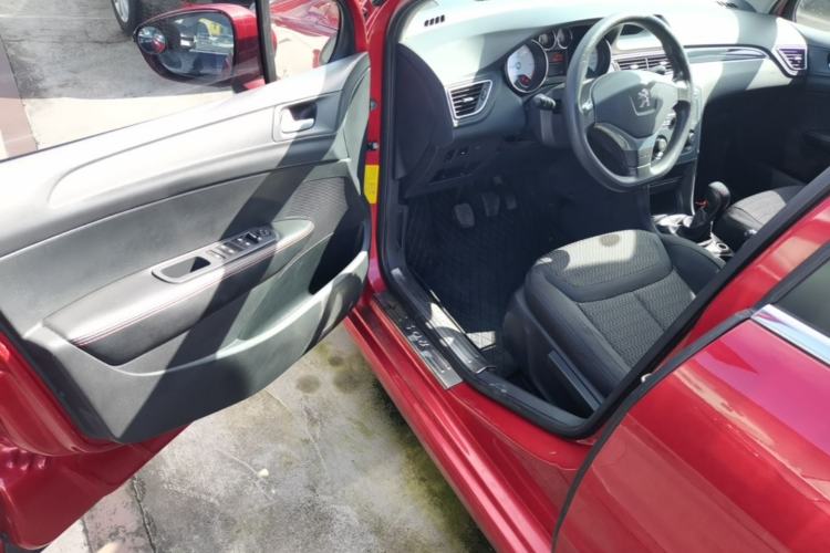 Used Peugeot 308 2014 Enjoy Edition Classic 1.6L Manual YouShang Model Driver Seat