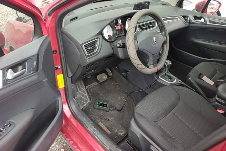 Used Peugeot 308 2014 Enjoyment Edition Classic 1.6L Automatic Fashion Model Driver Seat