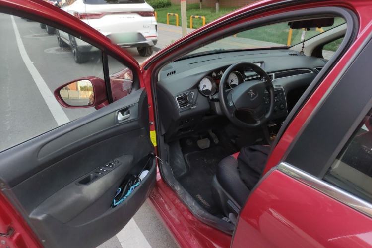 Used Peugeot 308 2014 Enjoy Edition Classic 1.6L Automatic Premium Model Driver Seat