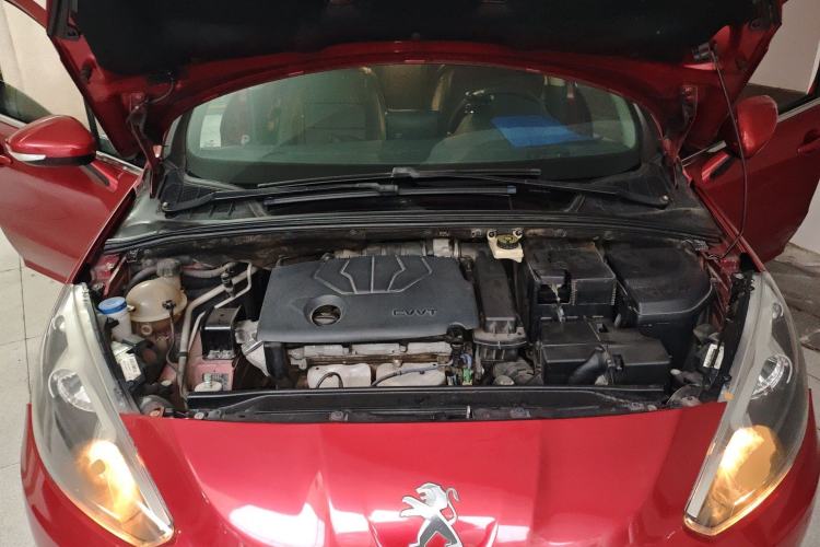 Used Peugeot 308 2014 Enjoy Edition Classic 1.6L Manual YouShang Model Engine Bay