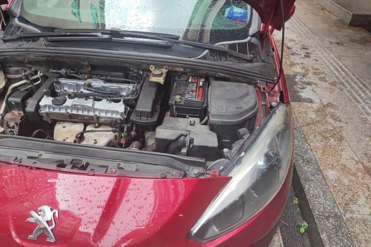 Used Peugeot 308 2014 Enjoyment Edition Classic 1.6L Automatic Fashion Model Engine Bay Left