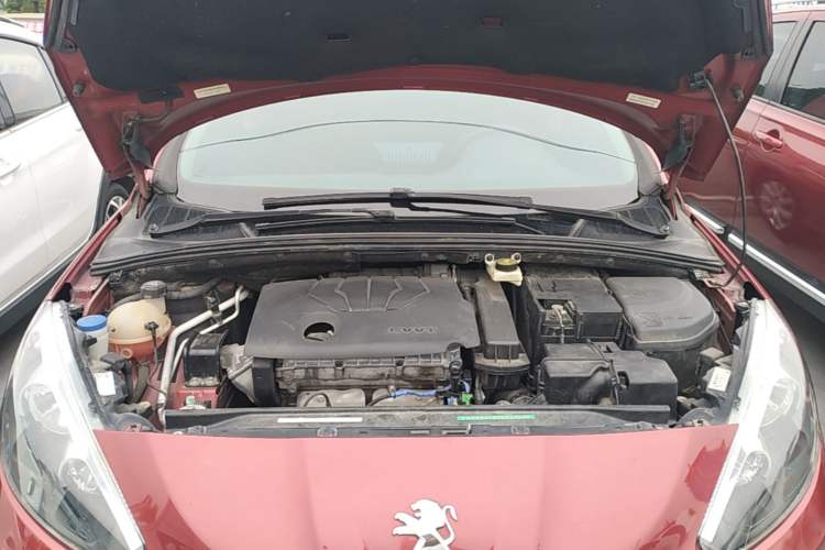 Used Peugeot 308 2014 Enjoy Edition Classic 1.6L Manual YouShang Model Engine Bay