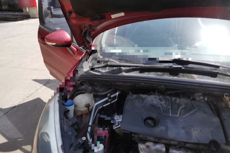 Used Peugeot 308 2014 Enjoy Edition Classic 1.6L Manual YouShang Model Engine Bay Right