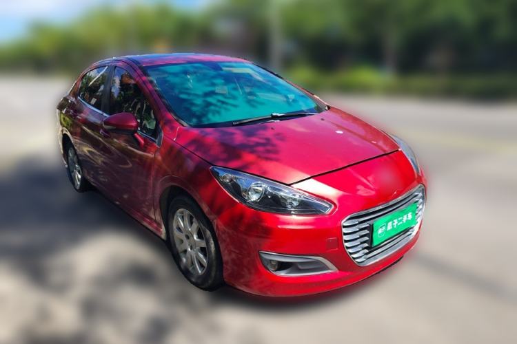 Used Peugeot 308 2014 Enjoyment Edition Classic 1.6L Automatic Fashion Model Front Right 45 Deg