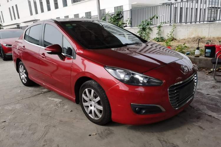 Used Peugeot 308 2014 Enjoyment Edition Classic 1.6L Automatic Fashion Model Front Right 45 Deg