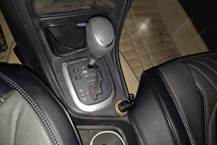Used Peugeot 308 2014 Enjoyment Edition Classic 1.6L Automatic Fashion Model Gear Lever