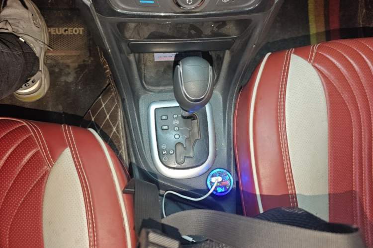 Used Peugeot 308 2014 Enjoyment Edition Classic 1.6L Automatic Fashion Model Gear Lever