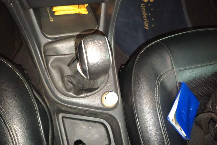 Used Peugeot 308 2014 Enjoy Edition Classic 1.6L Manual YouShang Model Gear Lever