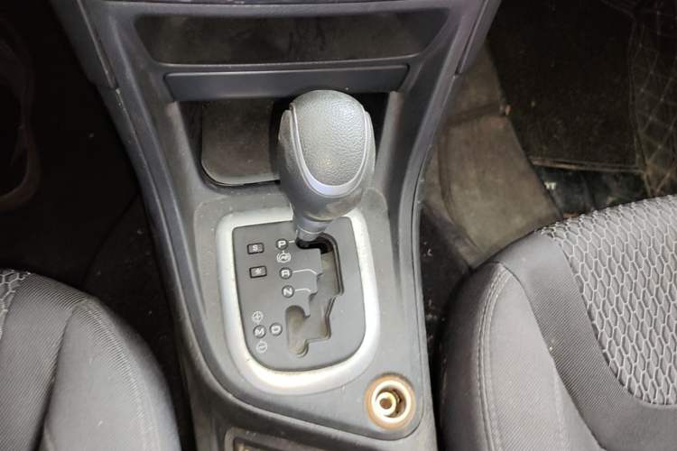Used Peugeot 308 2014 Enjoyment Edition Classic 1.6L Automatic Fashion Model Gear Lever