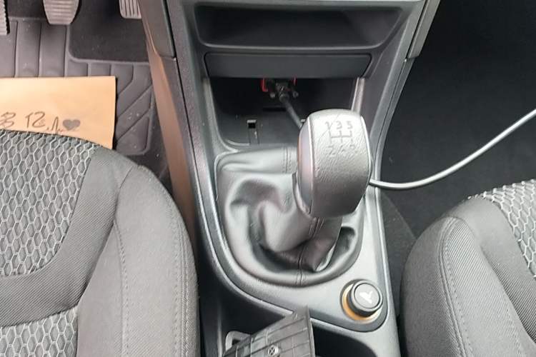 Used Peugeot 308 2014 Enjoy Edition Classic 1.6L Manual YouShang Model Gear Lever