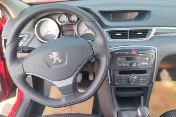 Used Peugeot 308 2014 Enjoy Edition Classic 1.6L Manual Fashion Model Interior 3