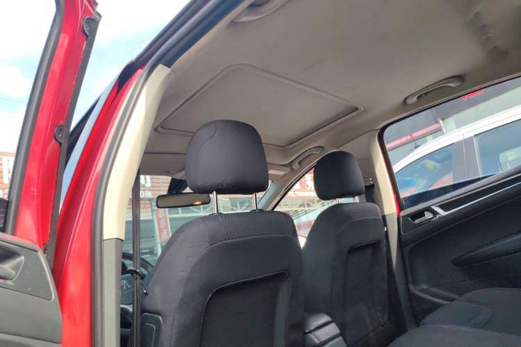 Used Peugeot 308 2014 Enjoy Edition Classic 1.6L Manual Fashion Model Interior 5