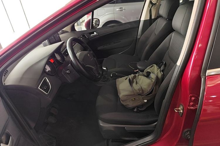 Used Peugeot 308 2014 Enjoy Edition Classic 1.6L Manual YouShang Model Left Front Seat