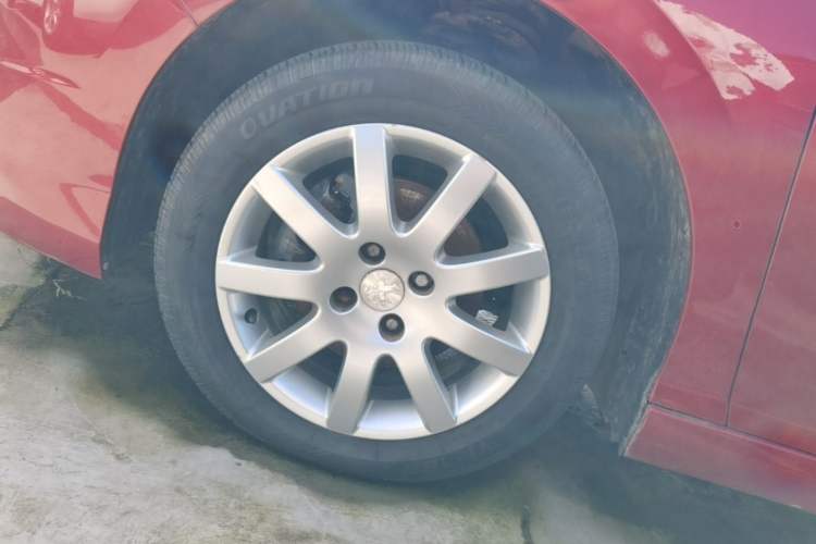 Used Peugeot 308 2014 Enjoy Edition Classic 1.6L Manual YouShang Model Left Front Wheel Hub