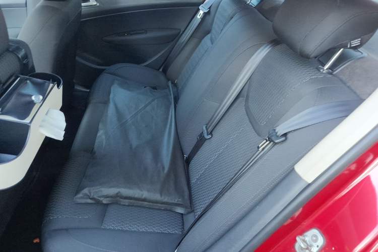 Used Peugeot 308 2014 Enjoy Edition Classic 1.6L Manual YouShang Model Left Rear Seat