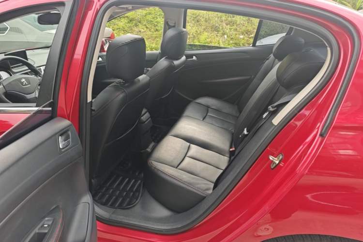 Used Peugeot 308 2014 Enjoy Edition Classic 1.6L Manual YouShang Model Left Rear Seat