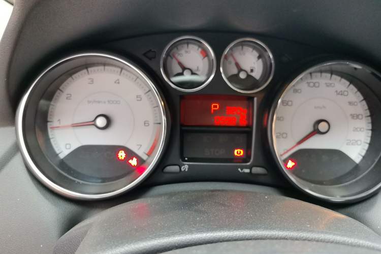 Used Peugeot 308 2014 Enjoy Edition Classic 1.6L Automatic Premium Model Odometer Close Up