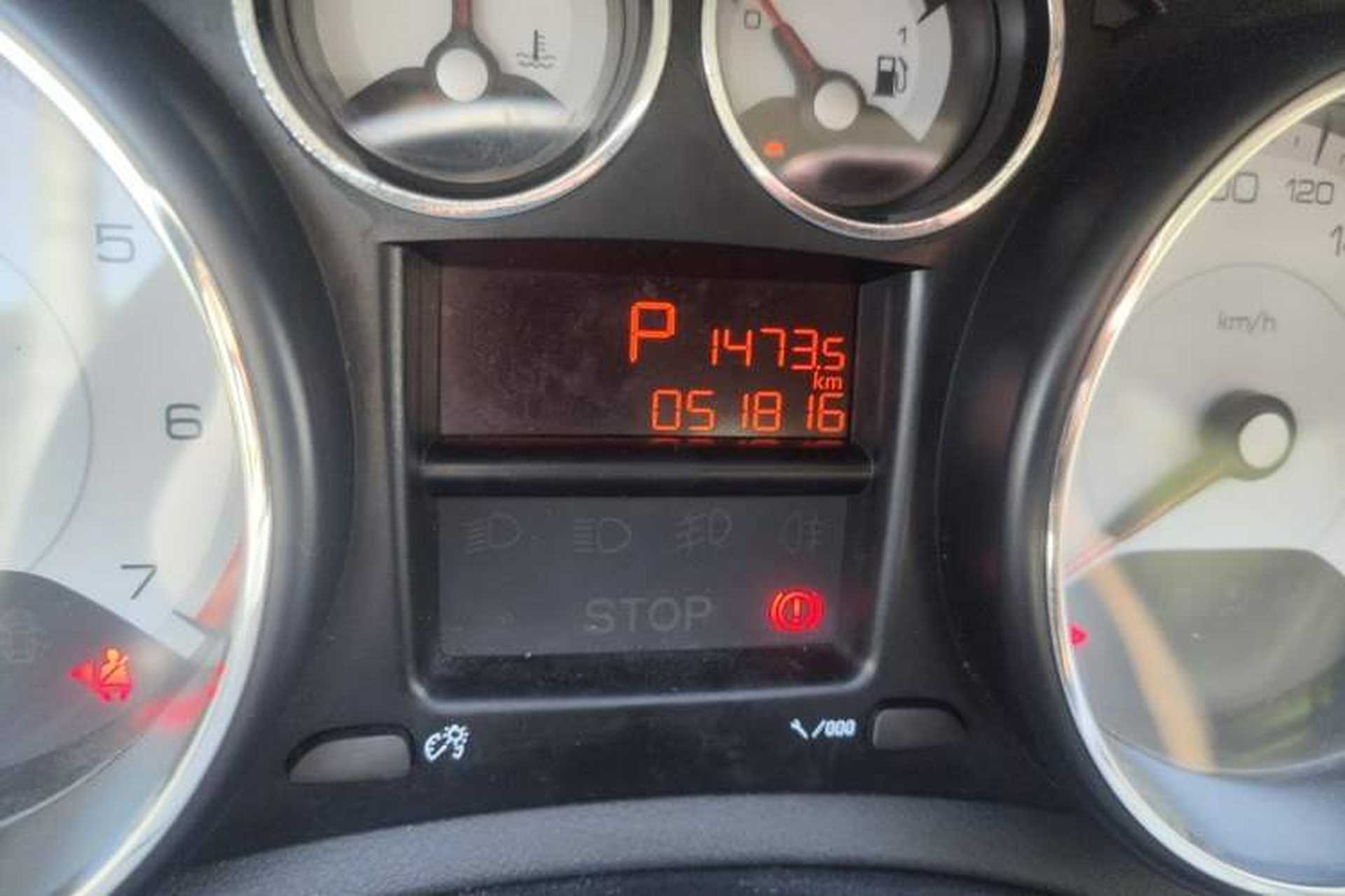 Used Peugeot 308 2014 Enjoy Edition Classic 1.6L Automatic Premium Model Odometer Close Up
