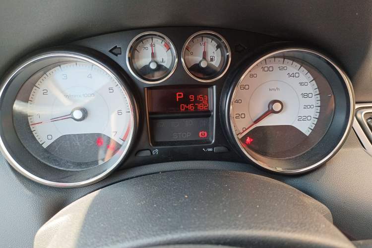 Used Peugeot 308 2014 Enjoy Edition Classic 1.6L Automatic Premium Model Odometer Close Up